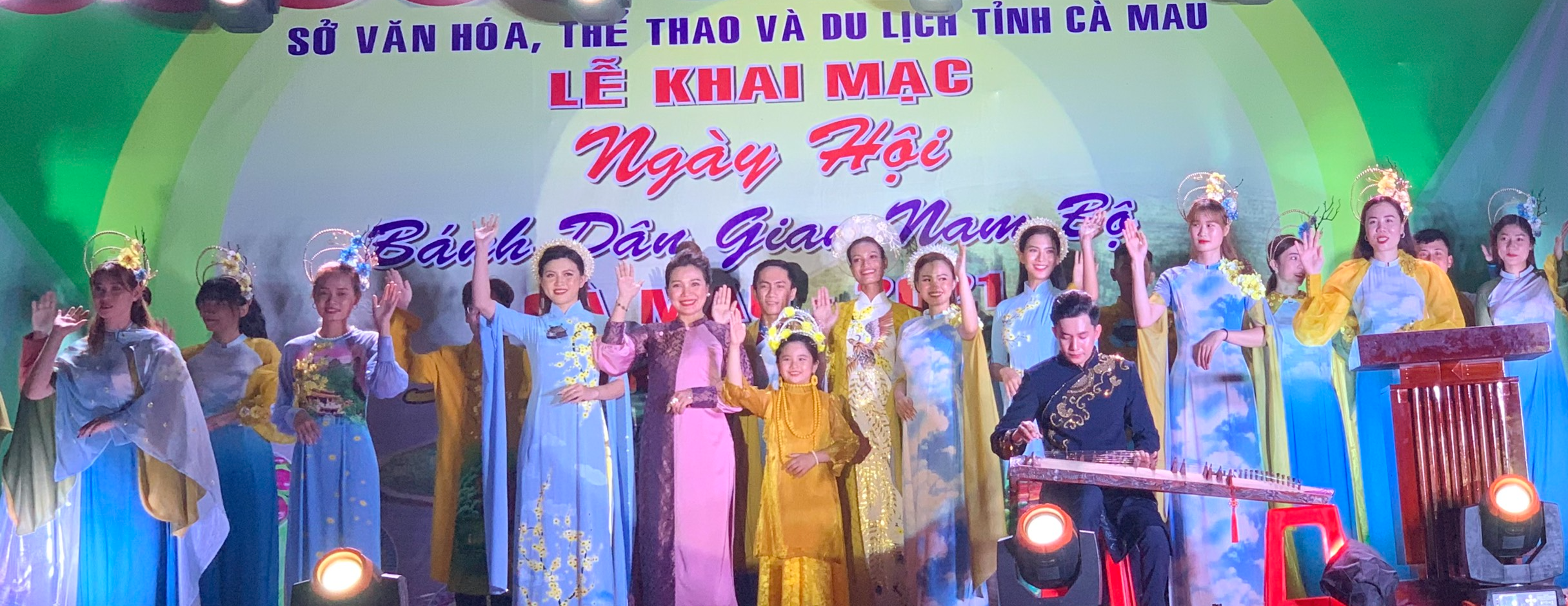 Đặc sắc b&aacute;nh &ldquo;phu th&ecirc;&rdquo; thể hiện chủ quyền biển đảo Việt Nam - Ảnh 14.