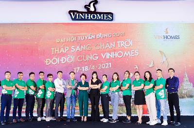 Siêu sự kiện Tuyển dụng Vinhomes 2021: Hàng ngàn bạn trẻ có việc làm