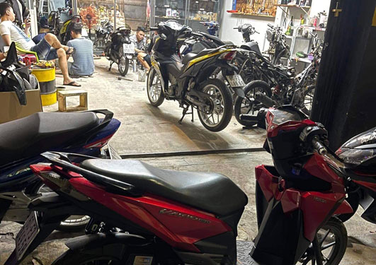 Hiến kế chặn đua xe trái phép (*): Cần khởi tố tội "Tổ chức đua xe trái phép"
