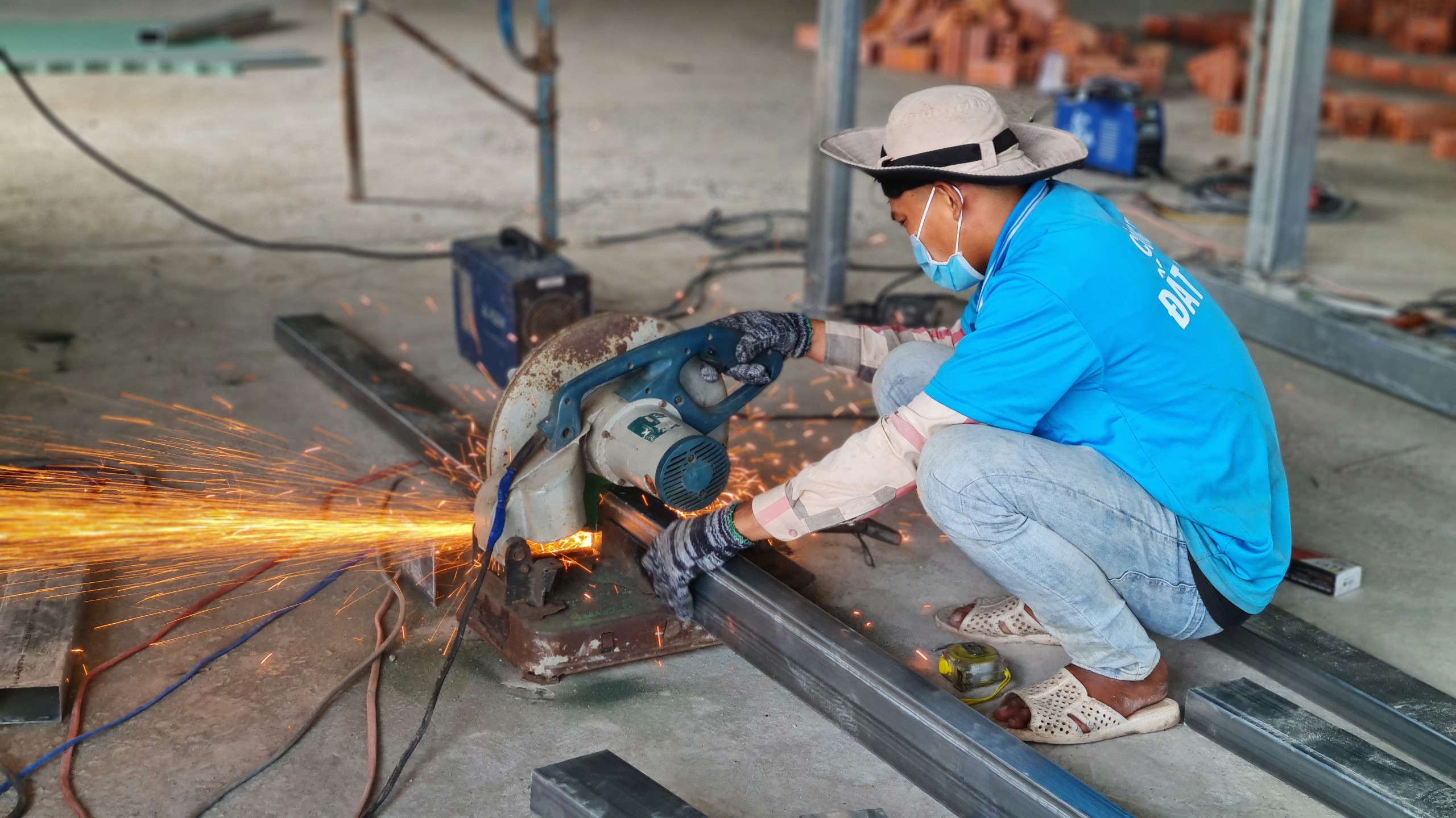 B&aacute;c sĩ Bệnh viện Chợ Rẫy n&oacute;i về x&acirc;y bệnh viện d&atilde; chiến ở H&agrave; Ti&ecirc;n - Ảnh 4.