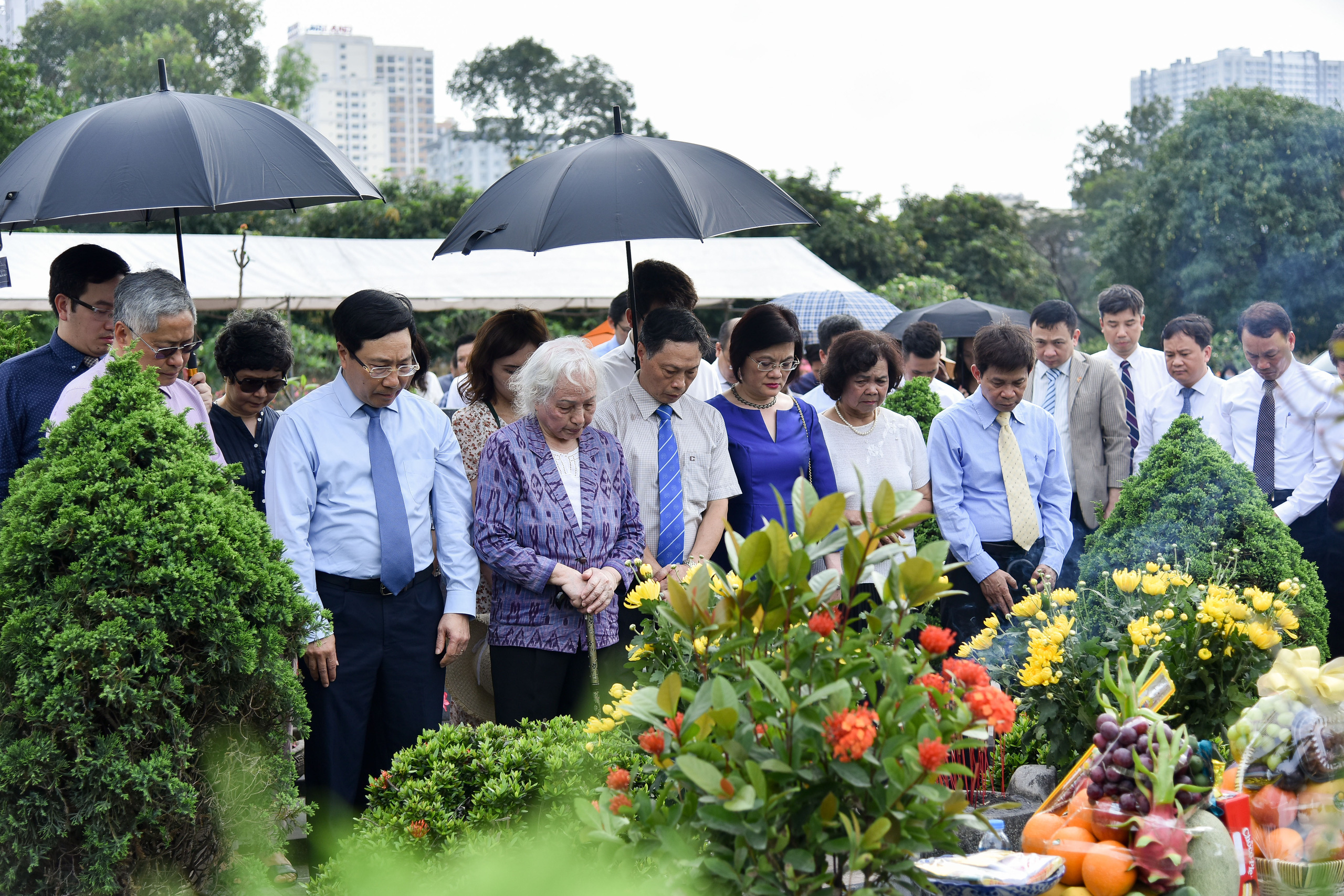 D&acirc;ng hương tưởng niệm nguy&ecirc;n Ph&oacute; Chủ tịch Hội đồng Bộ trưởng Nguyễn Cơ Thạch - Ảnh 1.