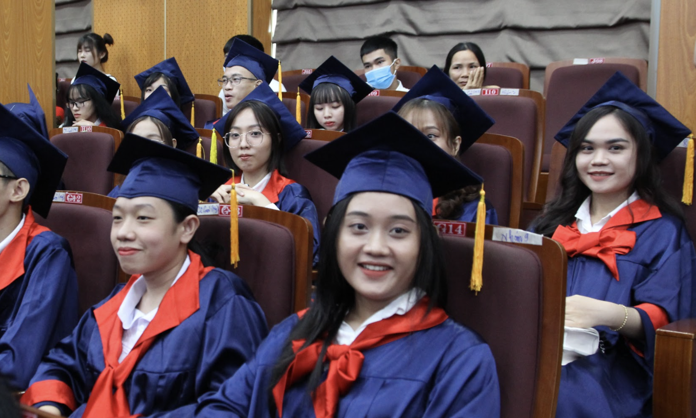 Trường ĐH Công nghiệp thực phẩm TP HCM: Thưởng lớn cho thủ khoa xuất sắc