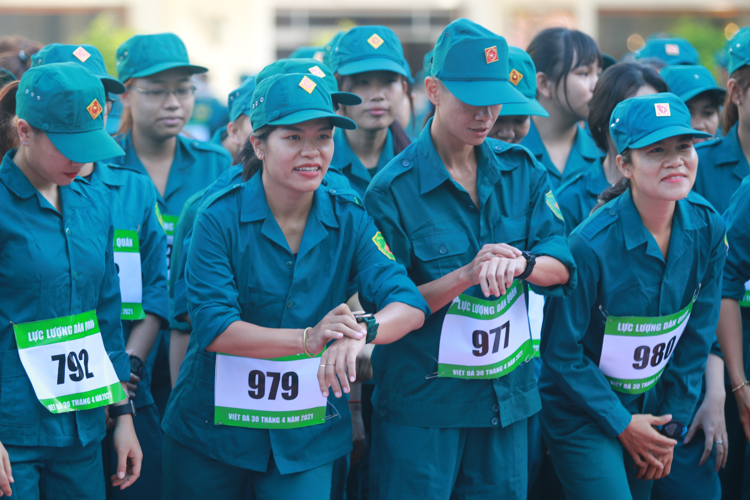 Sôi nổi giải Việt dã chào mừng Ngày hội Thống nhất - Ảnh 3.