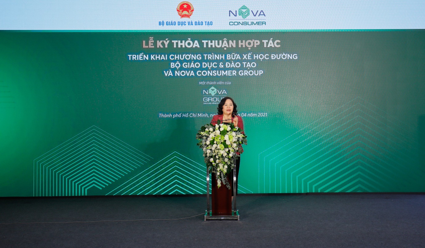 Nova Consumer Group mang Bữa xế học đường tới 5000 học sinh tiểu học - Ảnh 2. Nova Consumer Group mang Bữa xế học đường tới 5000 học sinh tiểu học - Ảnh 2.