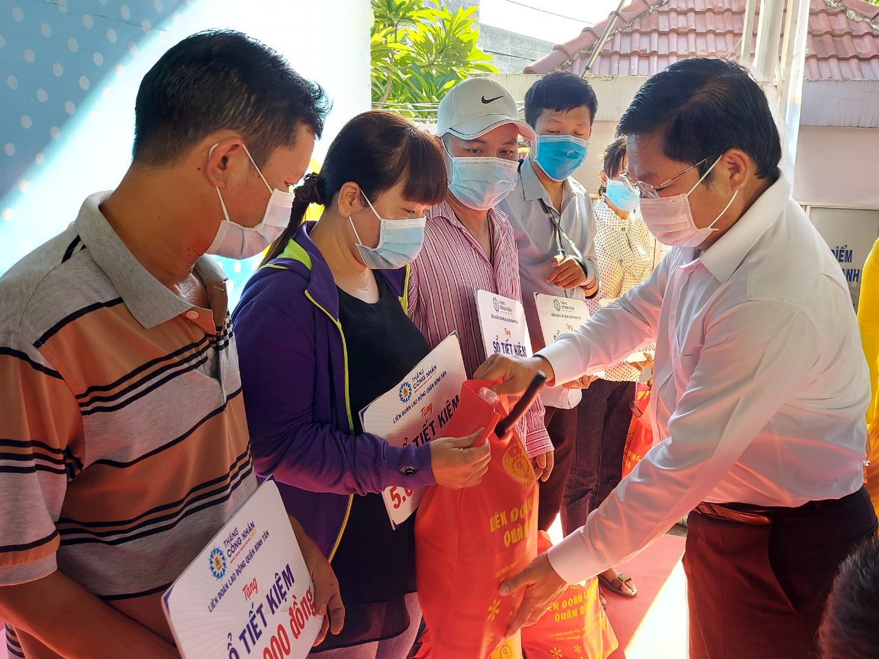 Nhiều phúc lợi cho đoàn viên trong Tháng Công nhân