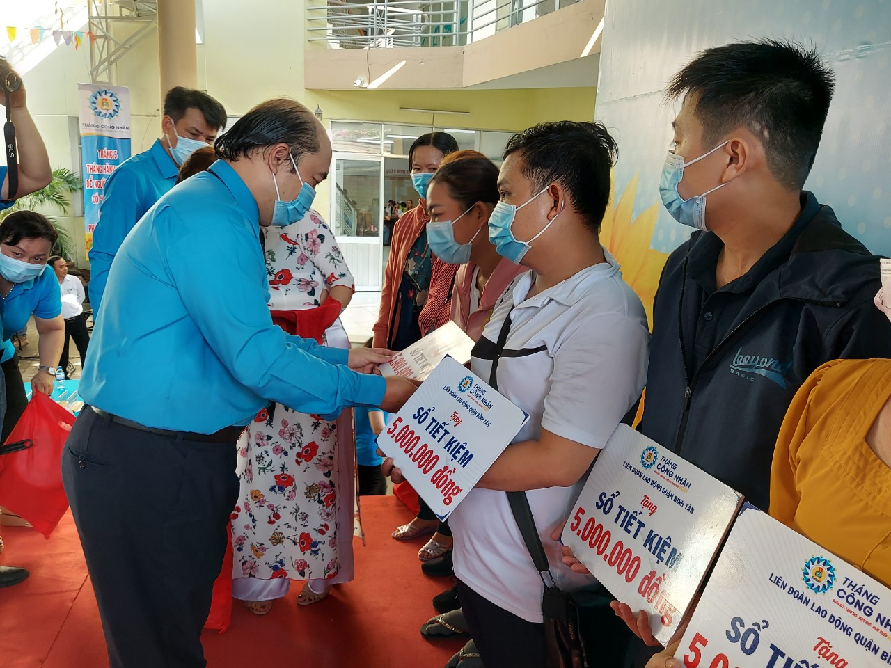 Nhiều phúc lợi cho đoàn viên trong Tháng công nhân - Ảnh 3.