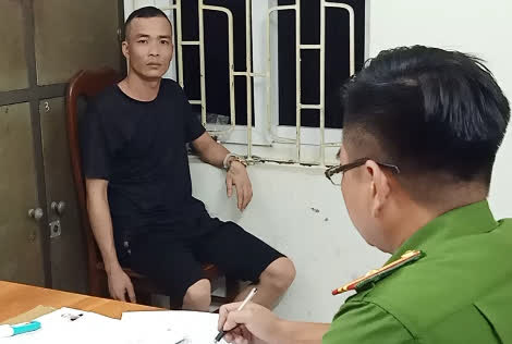 Xin vượt bất thành, nhóm thanh niên chặn đầu, đập phá ôtô, đánh đôi vợ chồng