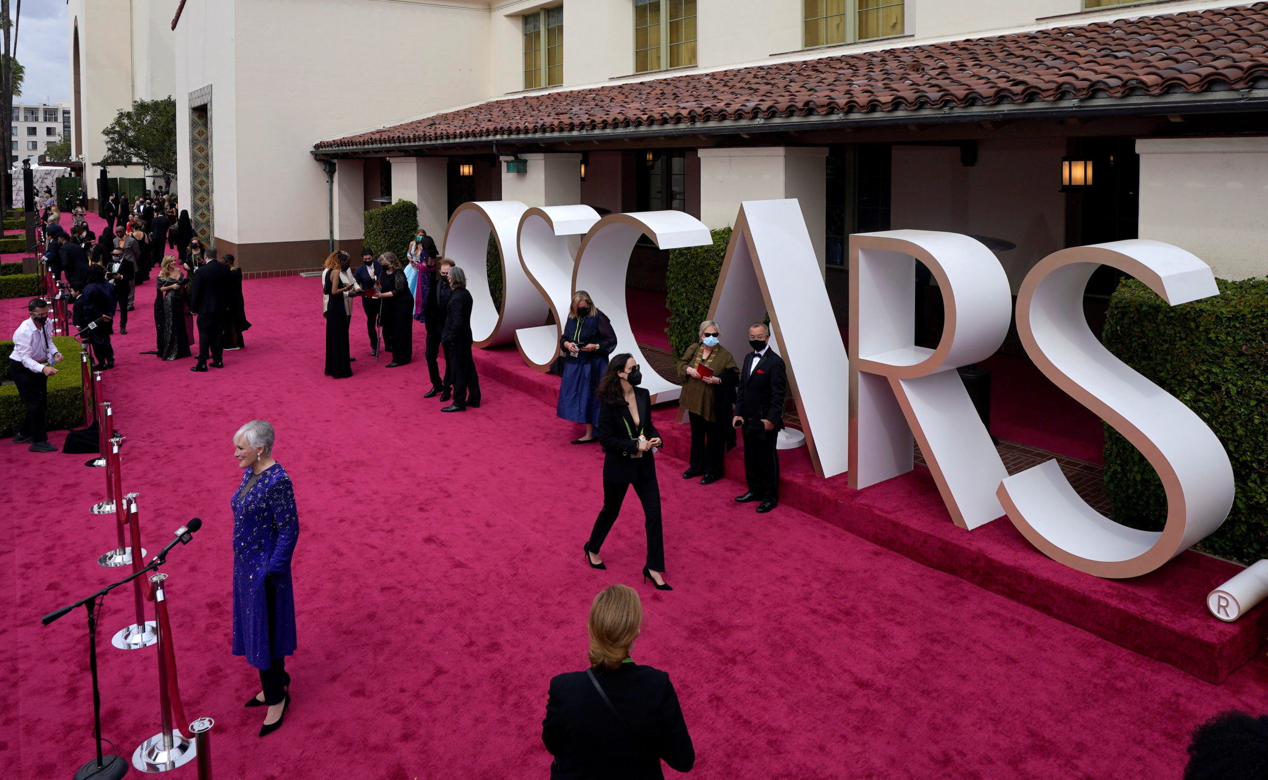 Oscar 2021 bị chê “vô hồn”, tẻ nhạt - Ảnh 1.