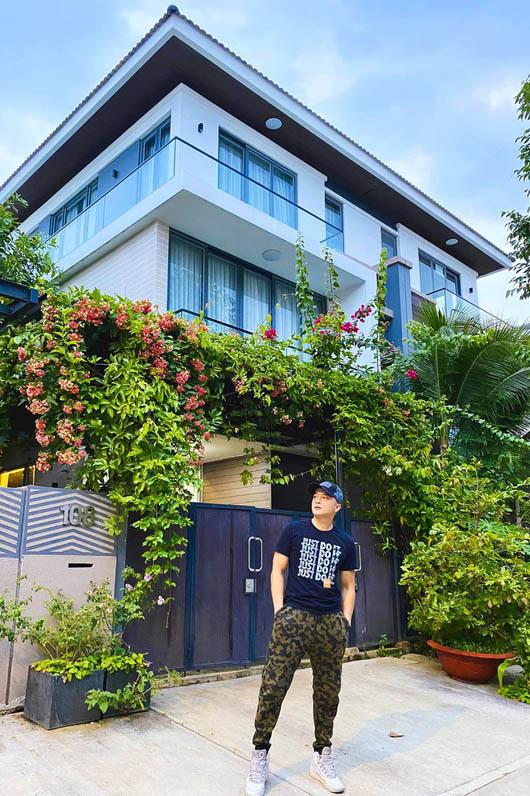 Cho&aacute;ng với khối t&agrave;i sản của ca sĩ Cao Th&aacute;i Sơn - Ảnh 4.