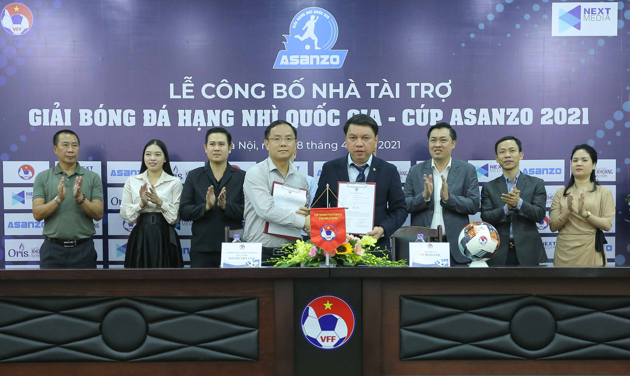 Asanzo của ông Phạm Văn Tam tài trợ chính Giải bóng đá hạng Nhì Quốc gia 2021
