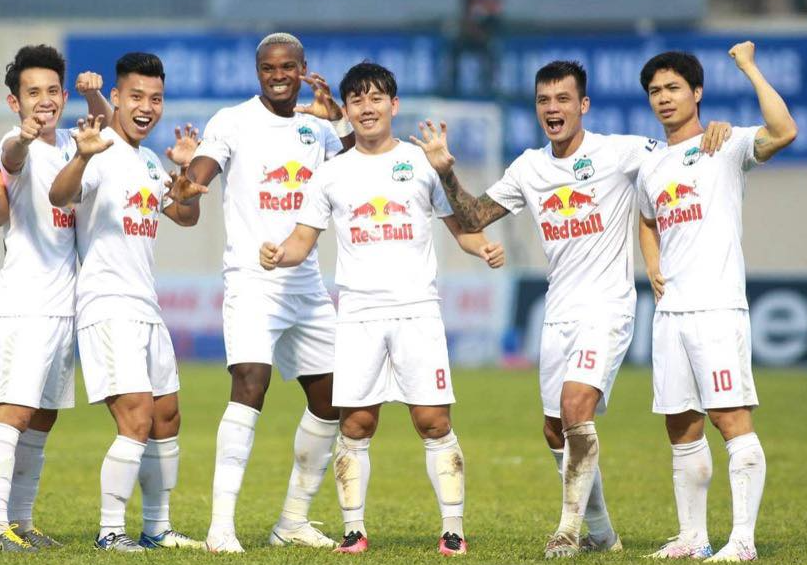 Minh Vương tạo siêu phẩm giúp CLB HAGL nối dài chuỗi 8 trận thắng