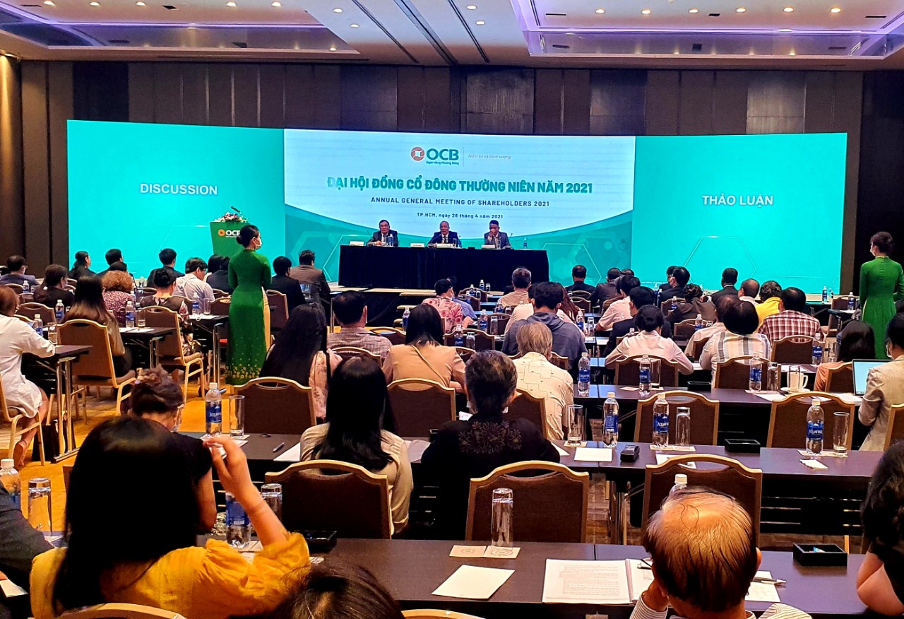 Sức khỏe thuộc nhóm đầu ngành, vì sao cổ phiếu OCB chưa hấp dẫn?