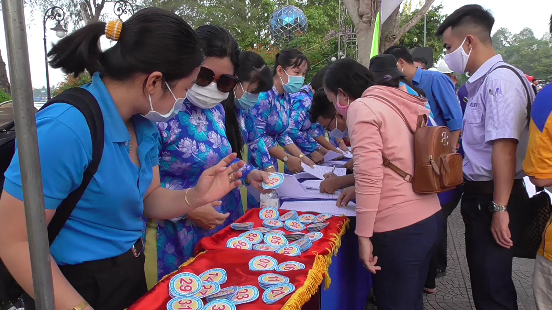 Tiền Giang ph&aacute;t động Th&aacute;ng C&ocirc;ng nh&acirc;n - Ảnh 7.