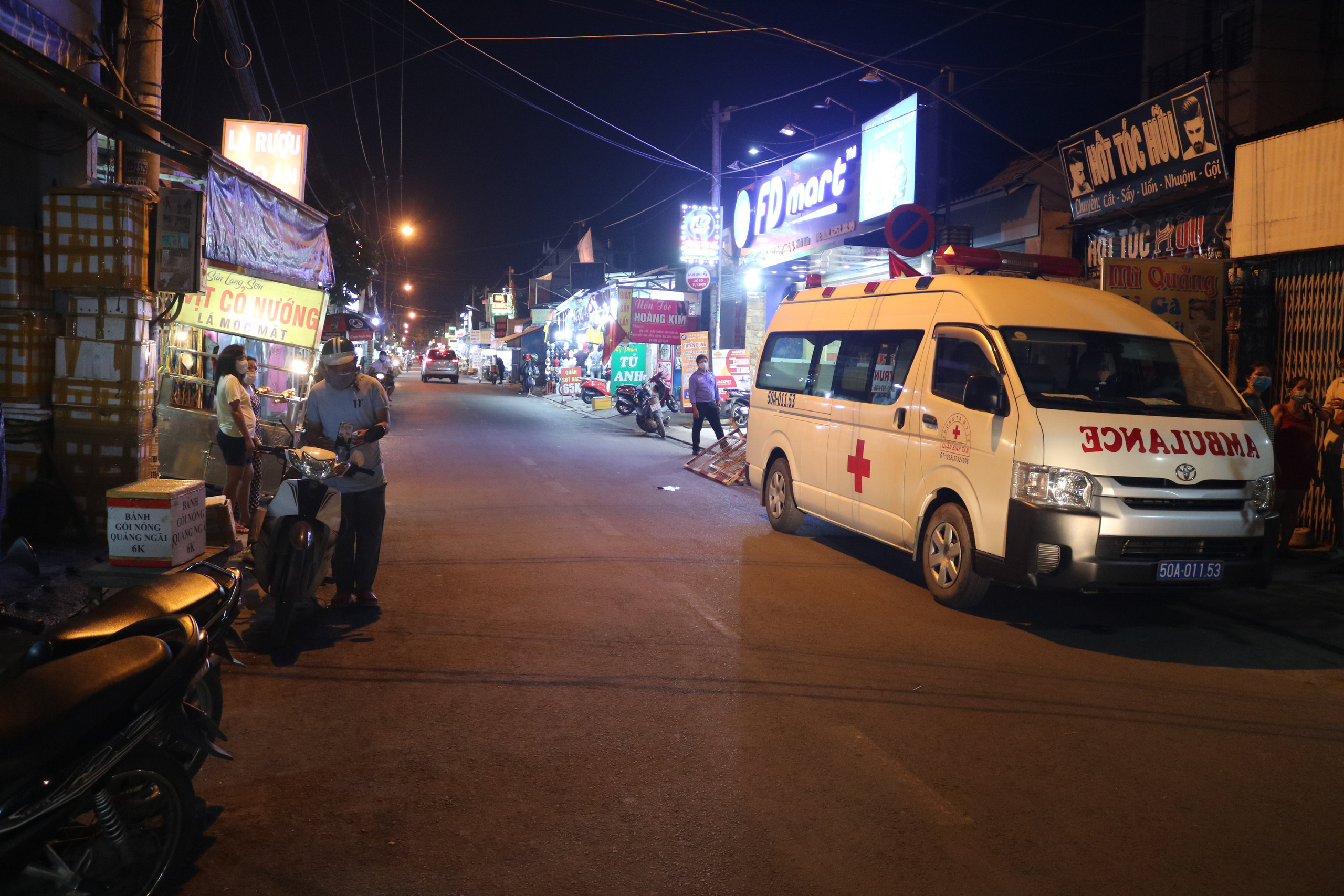 TP HCM phong tỏa 1 khu vực ở B&igrave;nh T&acirc;n li&ecirc;n quan ca Covid-19 - Ảnh 3.