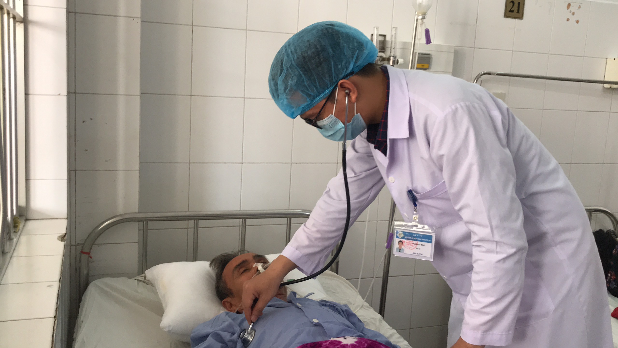 Huy động 207 đơn vị huyết tương cứu sống cụ ông bị “ngũ chứng”