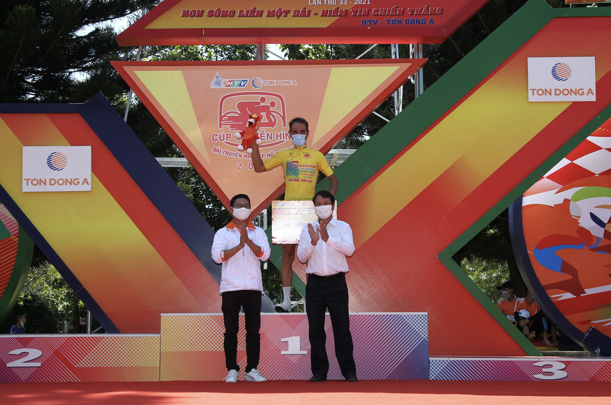 Nguyễn Minh Thiện lần đầu thắng chặng - Ảnh 7.