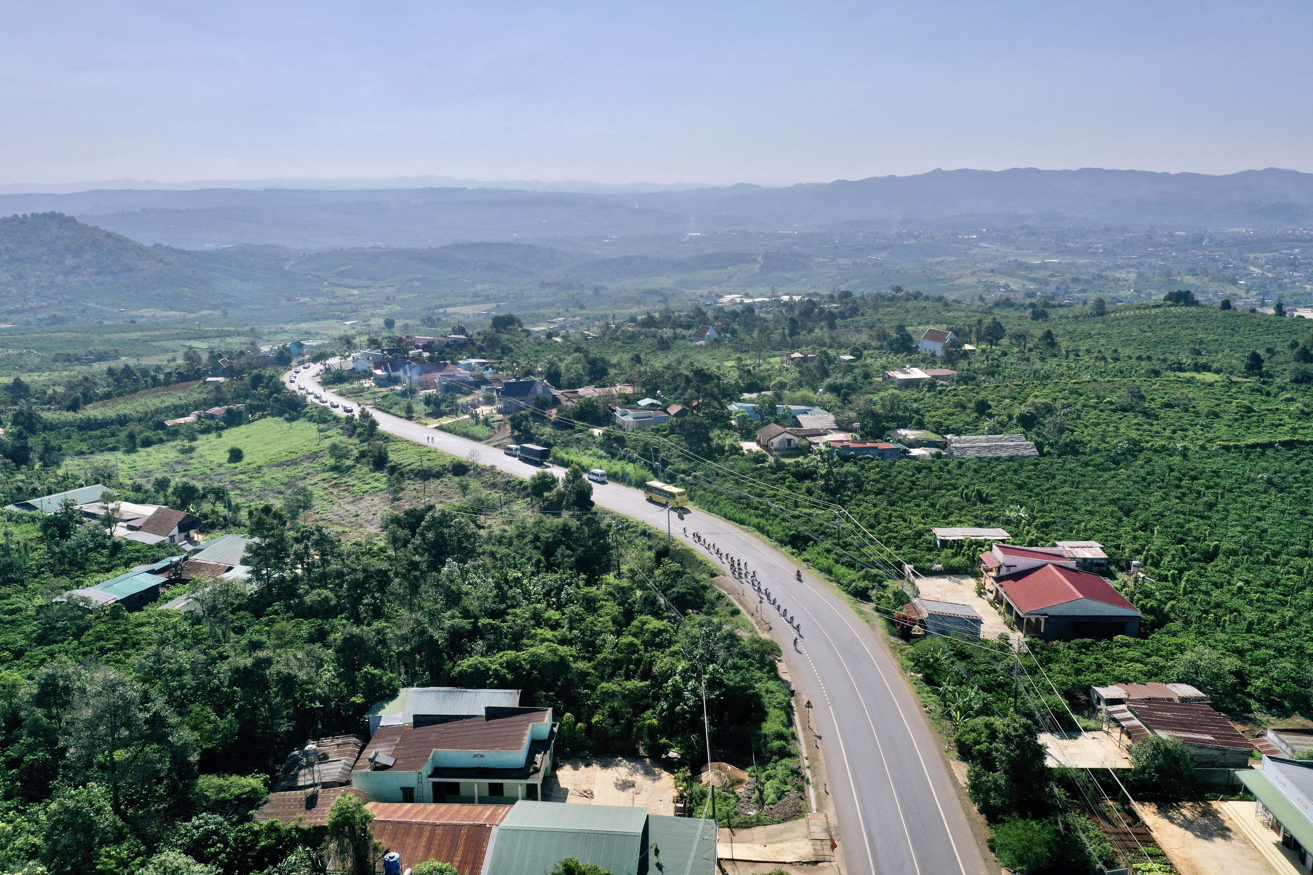 Nguyễn Minh Thiện lần đầu thắng chặng - Ảnh 2.