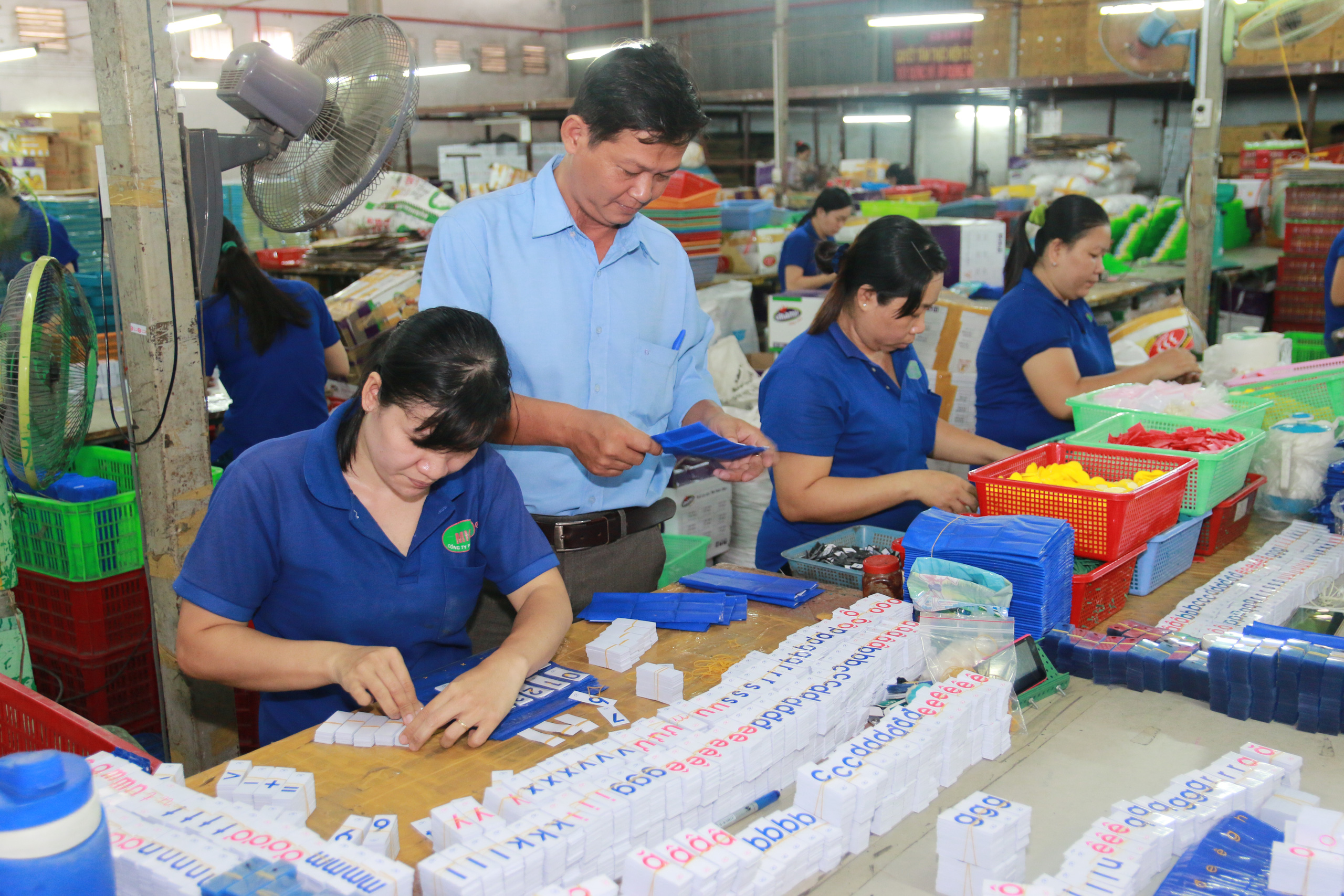 C&ocirc;ng thức t&iacute;nh tiền lương l&agrave;m th&ecirc;m giờ, l&agrave;m việc ban đ&ecirc;m - Ảnh 1.
