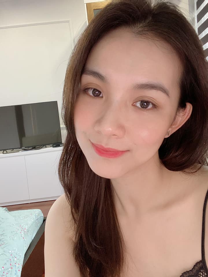 Ngỡ ng&agrave;ng nhan sắc Hoa hậu Th&ugrave;y L&acirc;m sau 11 năm ở ẩn - Ảnh 1.