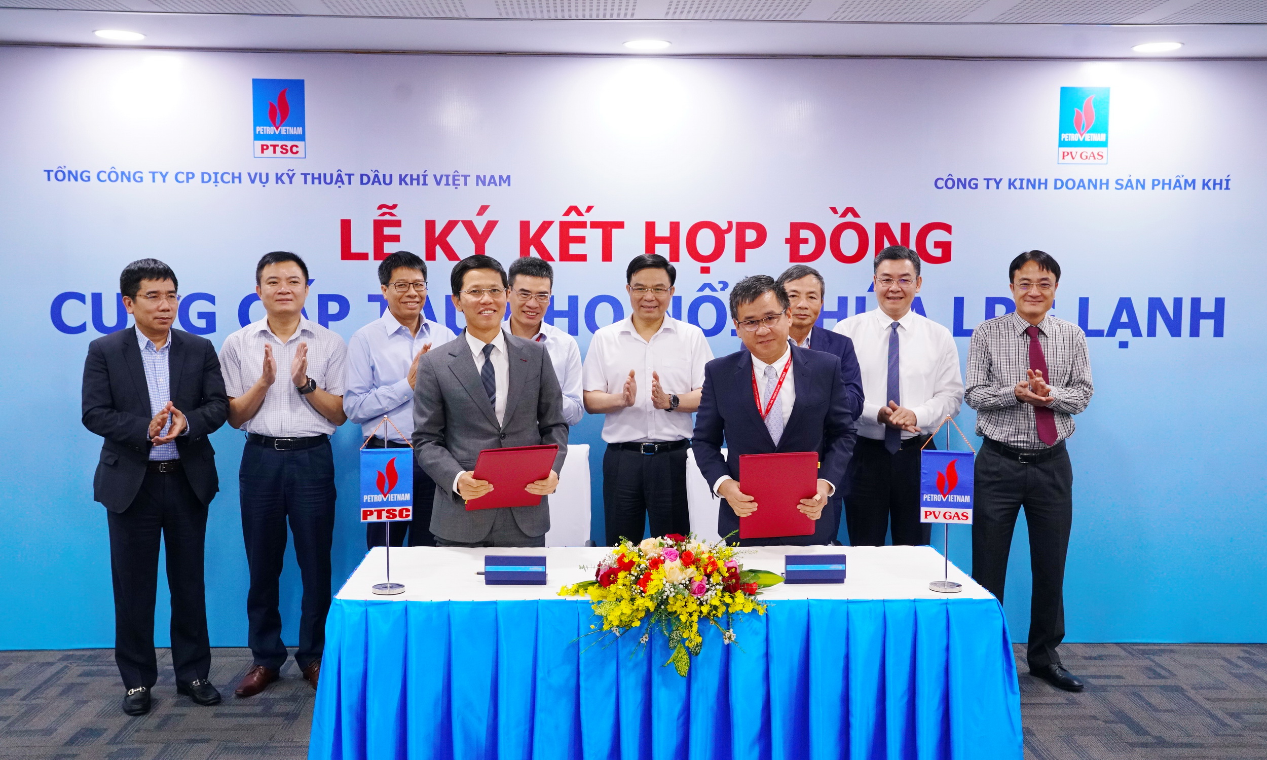 PV GAS, PTSC ký hợp đồng cung cấp tàu kho nổi chứa LPG lạnh - Ảnh 1.