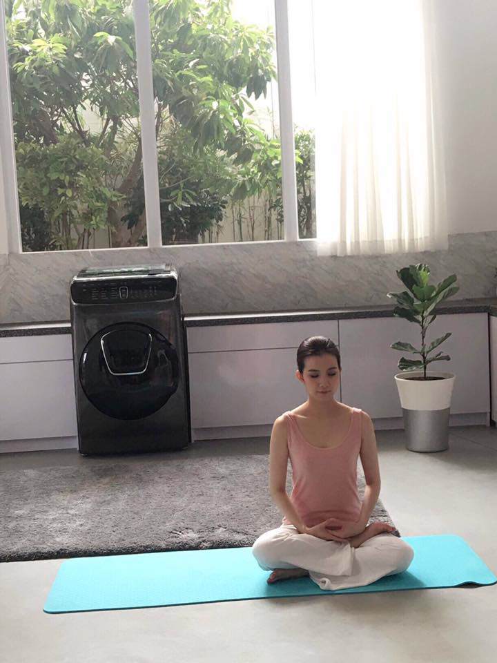 Ngỡ ng&agrave;ng nhan sắc Hoa hậu Th&ugrave;y L&acirc;m sau 11 năm ở ẩn - Ảnh 6.