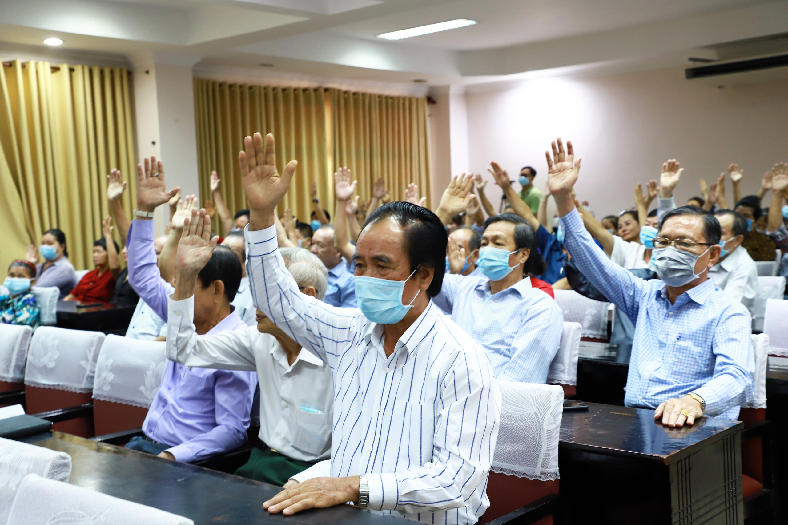 100% cử tri nhất tr&iacute; giới thiệu b&agrave; T&ocirc; Thị B&iacute;ch Ch&acirc;u ứng cử ĐBQH v&agrave; HĐND TP HCM - Ảnh 2.