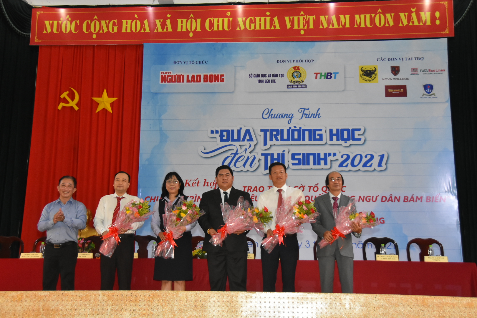 Đưa trường học đến th&iacute; sinh: Điều kiện để học sinh 149 trường được x&eacute;t tuyển ưu ti&ecirc;n v&agrave;o ĐHQG TP HCM? - Ảnh 15.