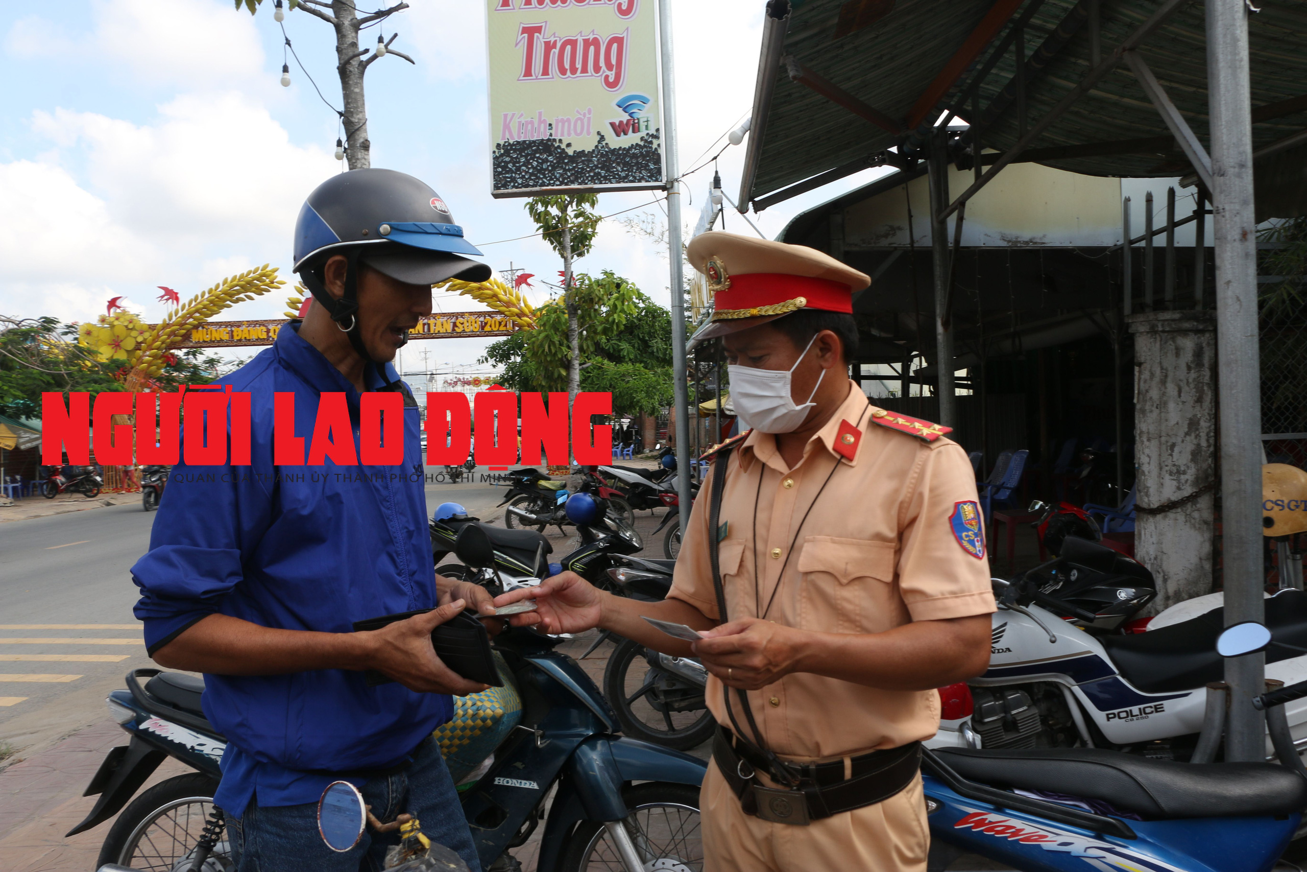 CLIP: Ph&uacute; Quốc v&agrave; Bạc Li&ecirc;u xử nghi&ecirc;m việc kh&ocirc;ng đeo khẩu trang nơi c&ocirc;ng cộng - Ảnh 5.