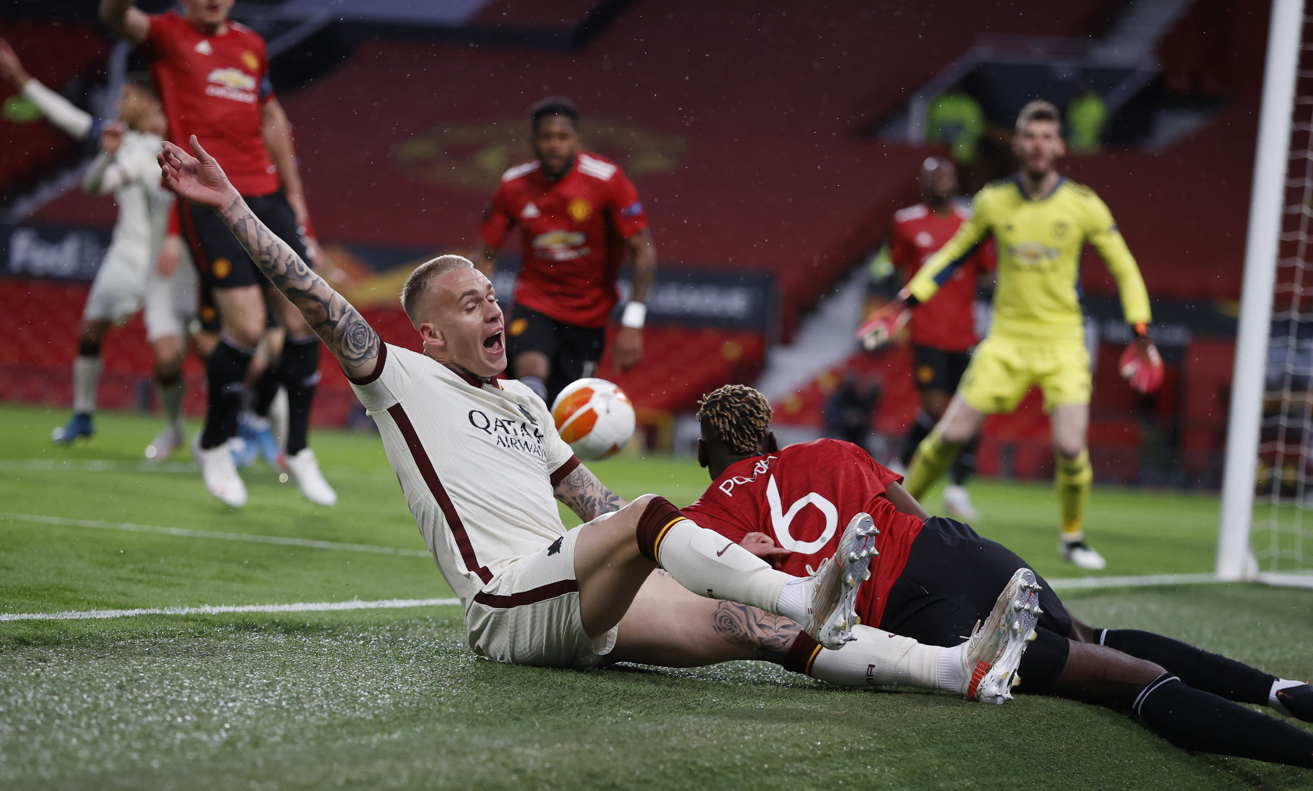 Đại thắng AS Roma, Man United đặt vé dự chung kết Europa League - Ảnh 2.