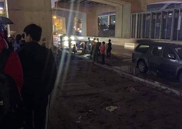 Đang thu gom rác, nữ lao công bị nam thanh niên dùng gạch đánh tử vong