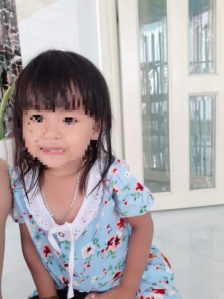 Nghi vấn cha t&acirc;m thần &ocirc;m con g&aacute;i 3 tuổi định nhảy cầu tự tử - Ảnh 2.