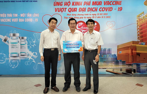 Đóng góp 150 triệu đồng mua vắc-xin Covid-19