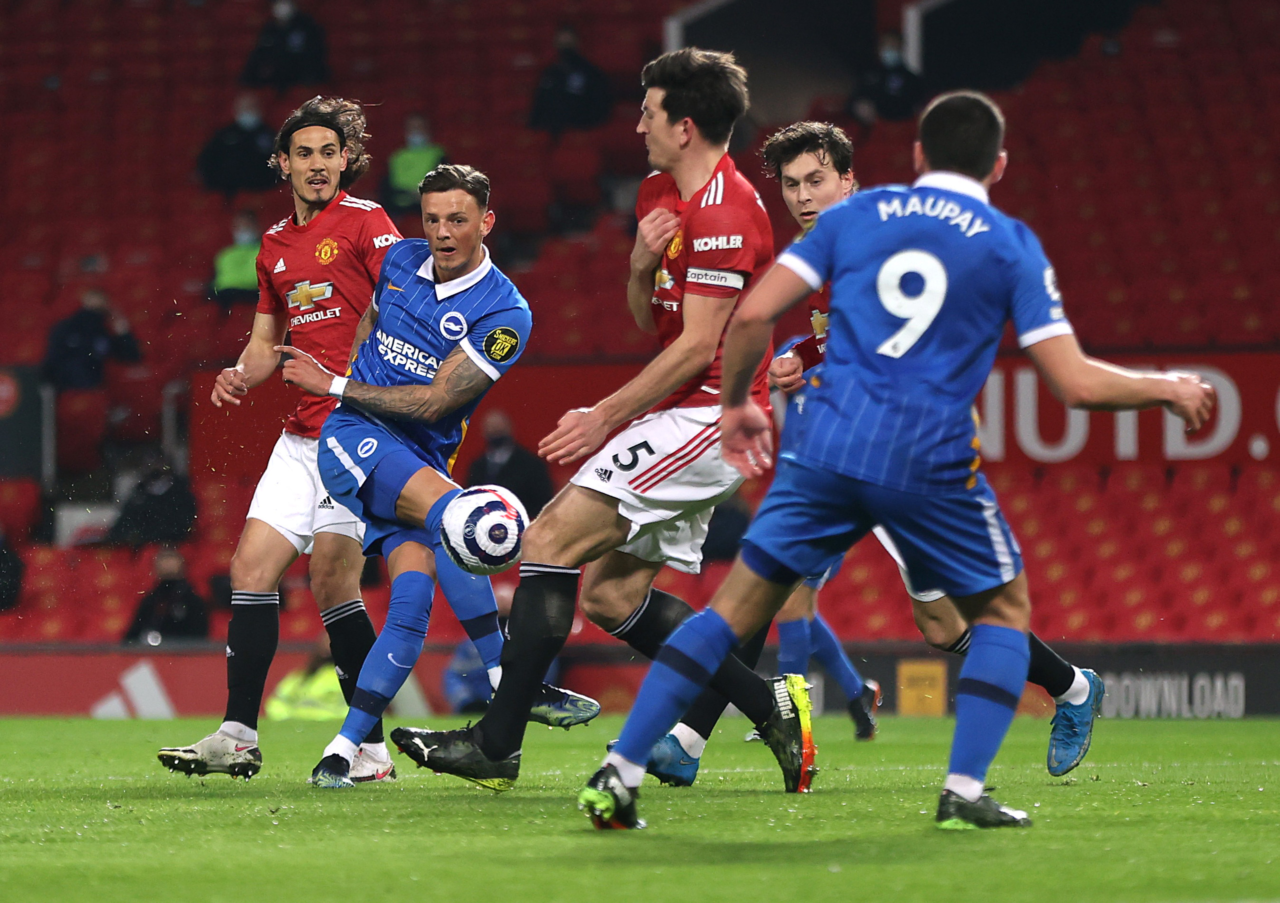 Cố nh&acirc;n gieo sầu, Man United tho&aacute;t hiểm ngoạn mục trước Brighton - Ảnh 4.