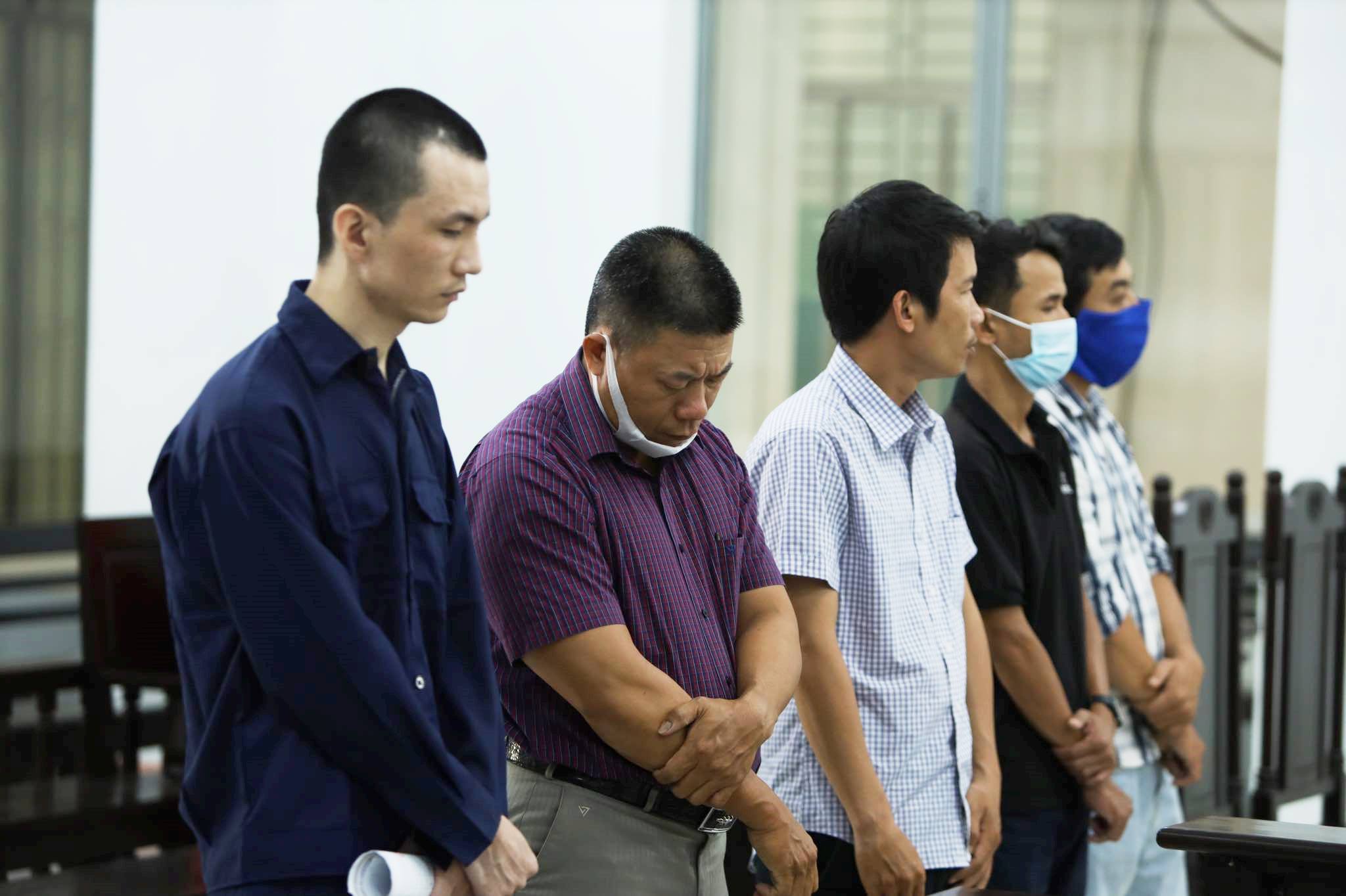 Xét xử vụ nguyên cán bộ công an tiếp tay phù phép người Trung Quốc thành người Việt - Ảnh 1.