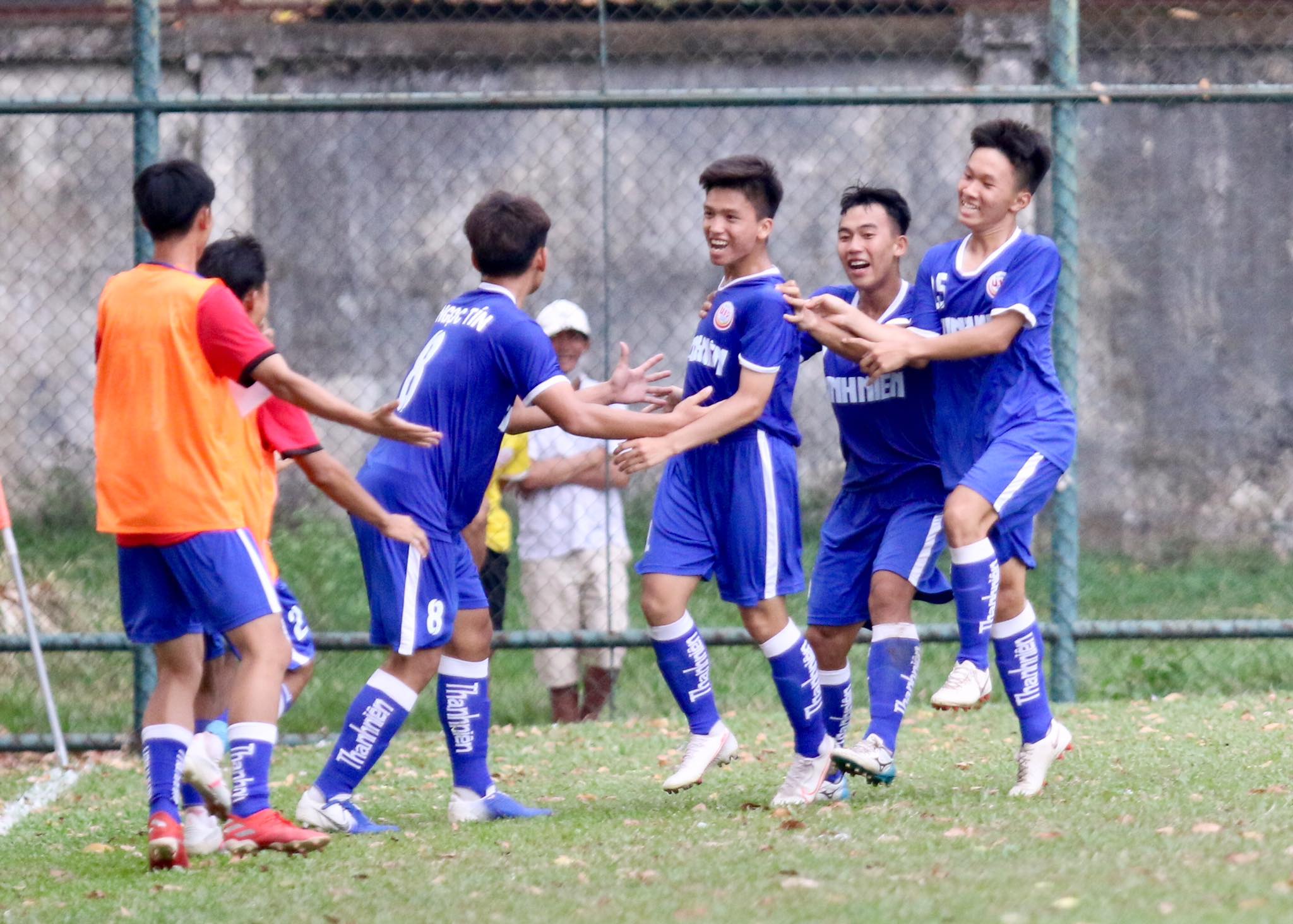 Lứa đàn em Công Phượng toàn thắng vòng bảng VCK U19 quốc gia 2021 - Ảnh 5.