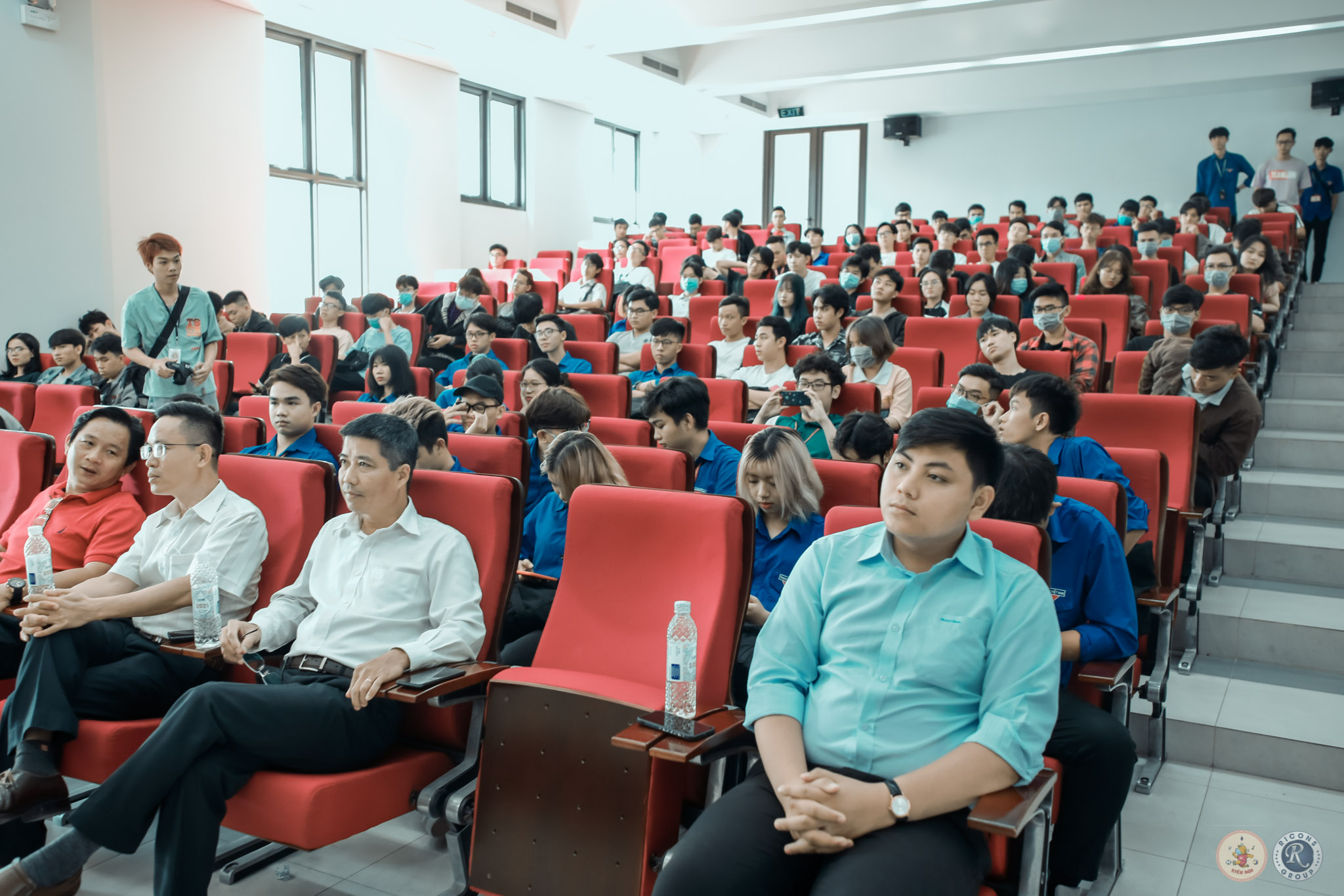 S&ocirc;i nổi khai mạc Hội thao sinh vi&ecirc;n Trường ĐH Kiến tr&uacute;c TP HCM 2021 - Ảnh 2.