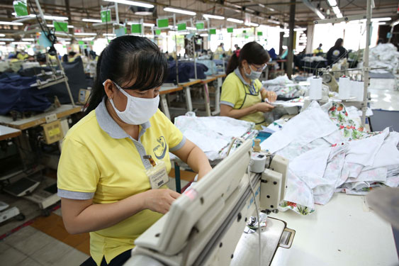 Lĩnh lương hưu hay nhận "một cục"?