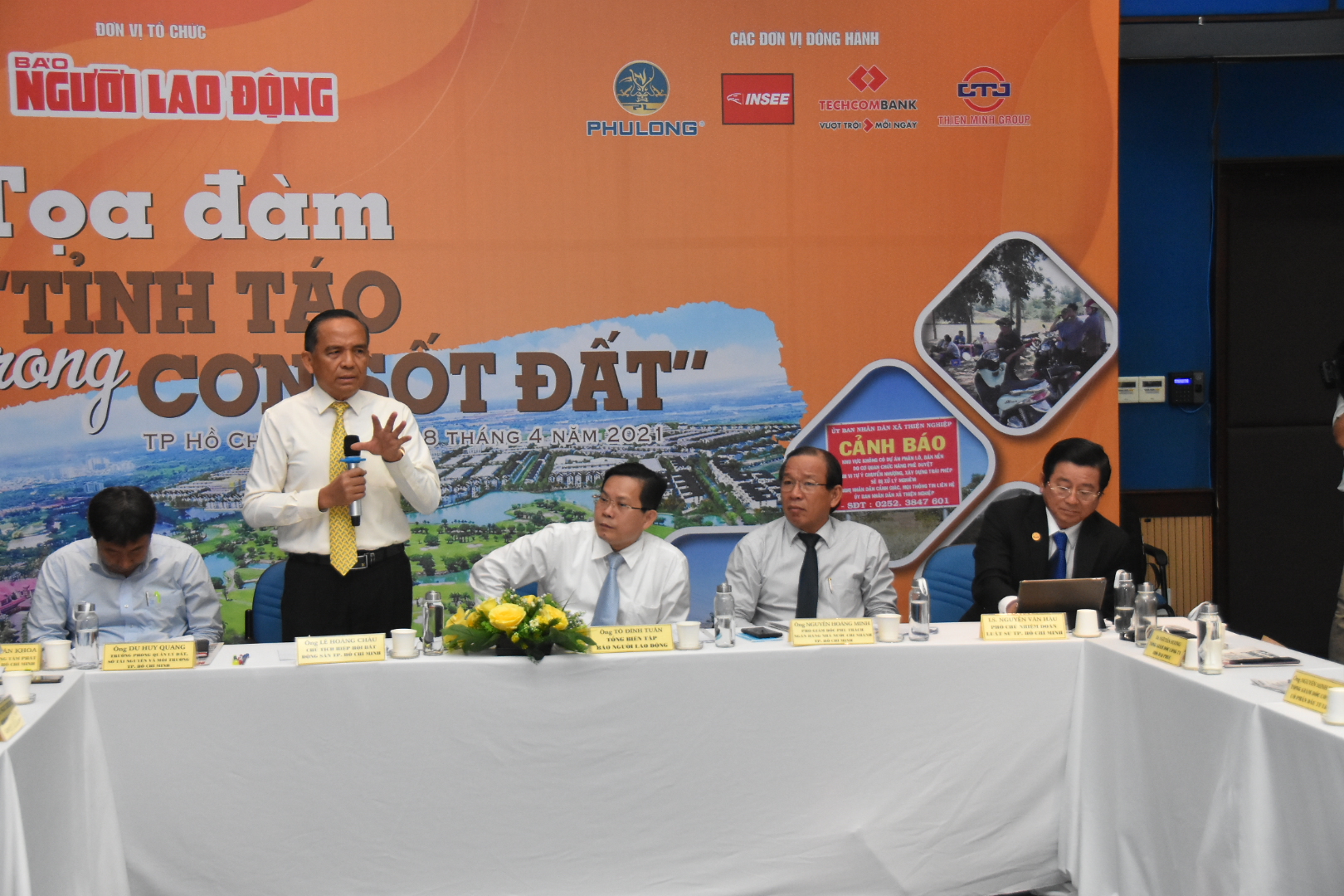Cần đ&aacute;nh thuế cao những người c&oacute; nhiều nh&agrave; đất - Ảnh 1.