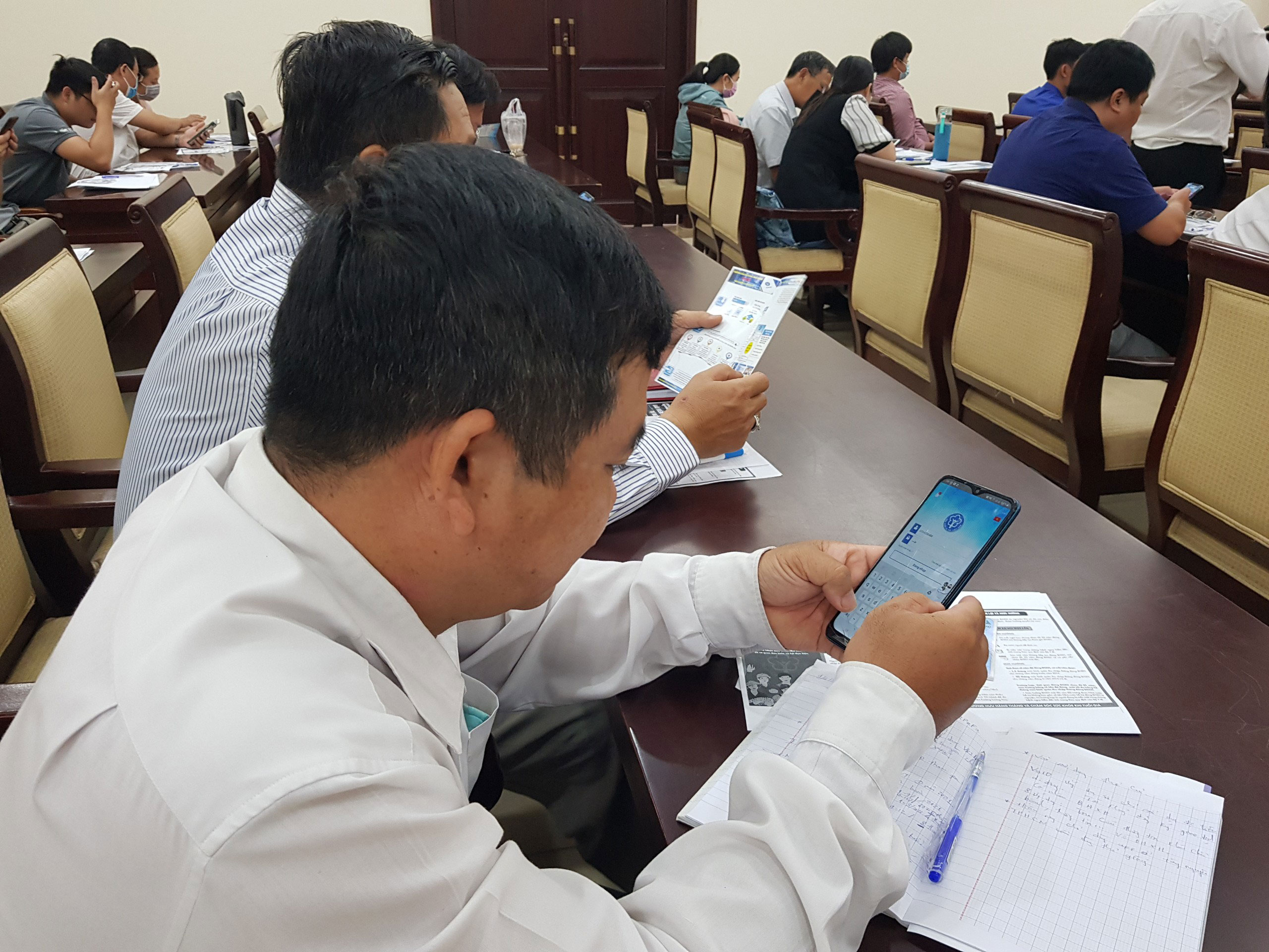 C&ocirc;ng đo&agrave;n Vi&ecirc;n chức TP HCM: 100% CB-CC-VC c&agrave;i đặt VssID - Ảnh 1.