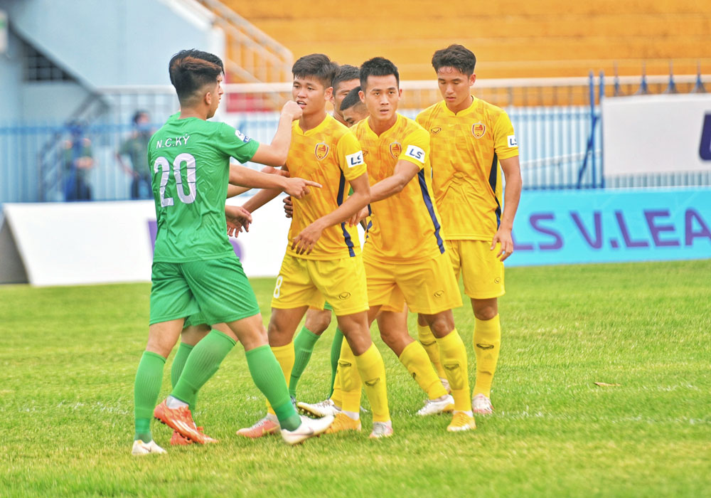 CLB Quảng Nam gây thất vọng tại Giải Hạng nhất 2021