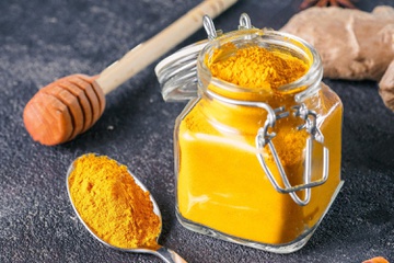 Lợi ích khi kết hợp nghệ và mật ong