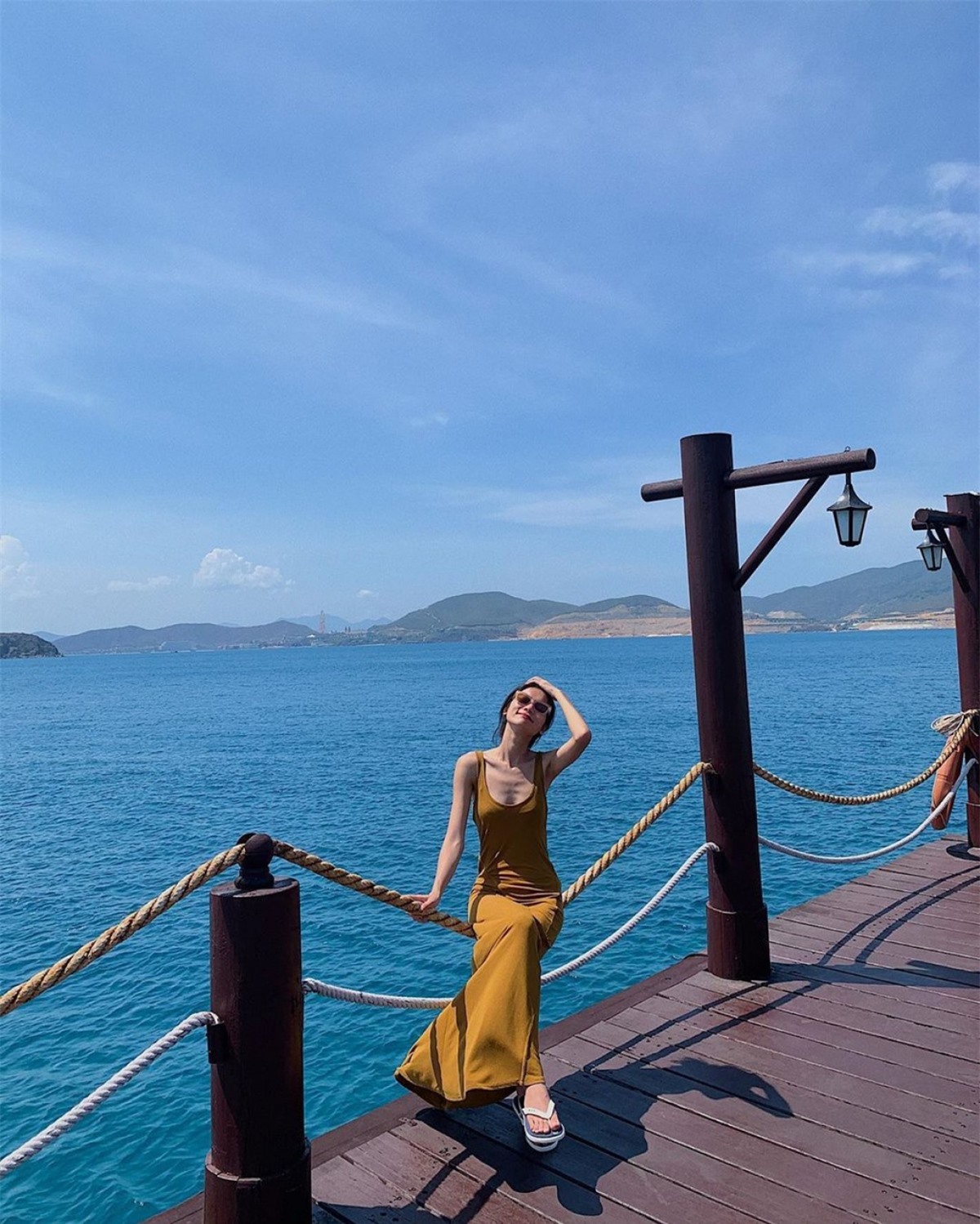 Check-in 4 cây cầu gỗ trên biển ở Việt Nam - Ảnh 1.