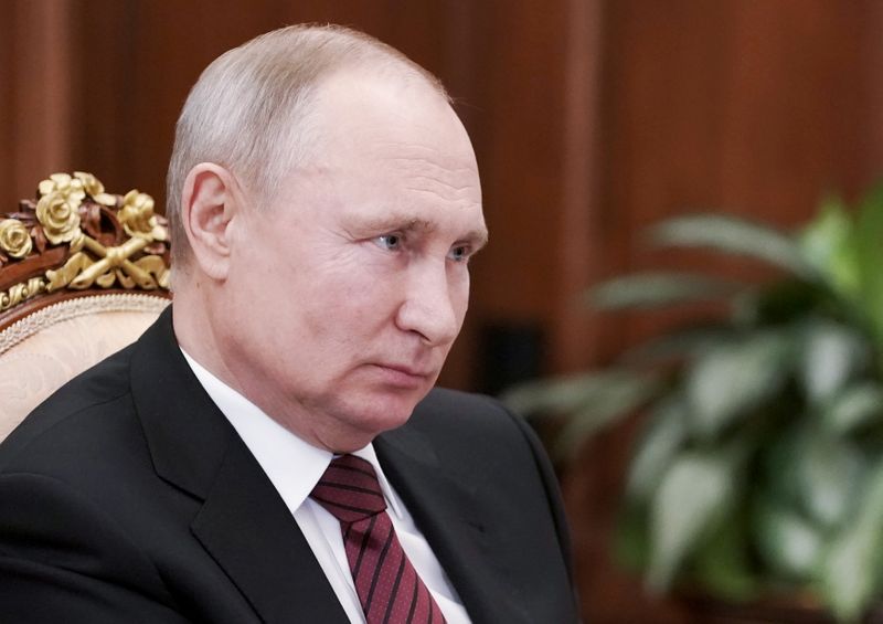 Căng thẳng Ukraine: Nga n&oacute;i cứng, Mỹ c&acirc;n nhắc điều t&agrave;u chiến - Ảnh 2.