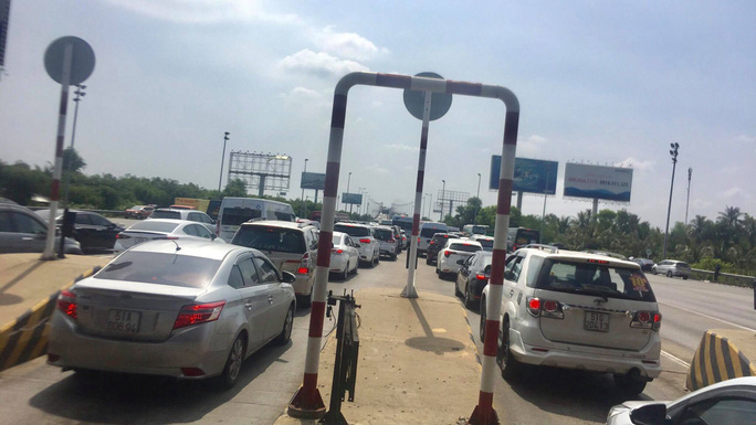 Vì sao VECE chậm xả trạm thu phí cao tốc TP HCM – Long Thành – Dầu Giây?