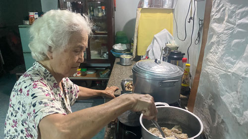 Nét đẹp giữa đời thường (*): Người phụ nữ hơn 30 năm cho đi