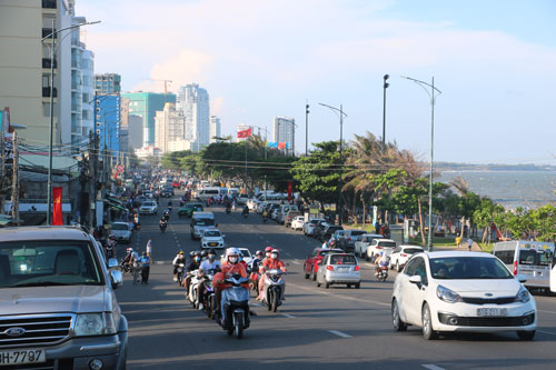Vũng Tàu "khổ" vì quá nhiều ôtô