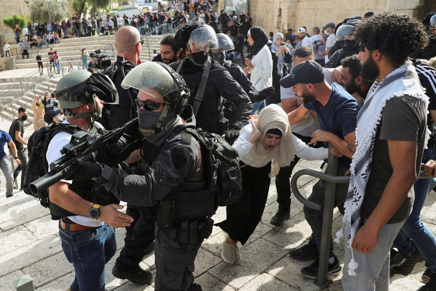 Israel - Palestine: Tên lửa, rocket phóng vun vút, người chết tăng mạnh