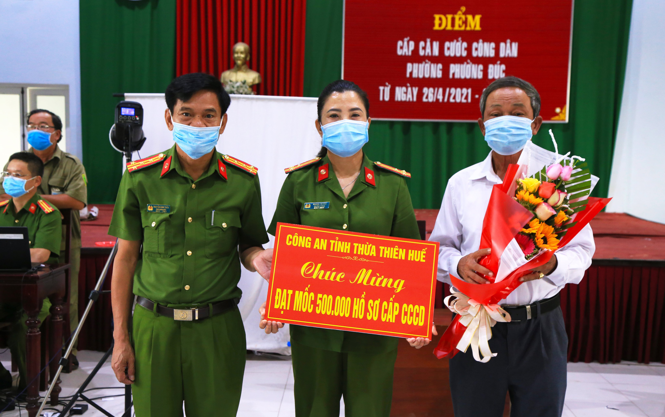 Thừa Thiên - Huế đề nghị tạm dừng làm căn cước công dân - Ảnh 1.