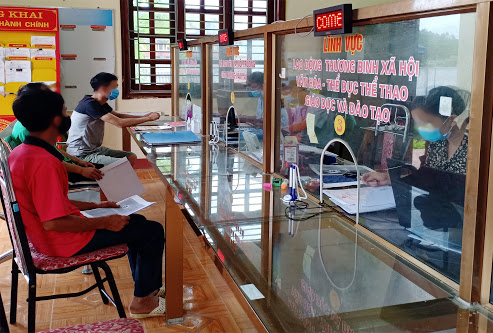 Khẩn: Tìm người đến phòng Một cửa - nơi phát hiện cán bộ tư pháp mắc Covid-19