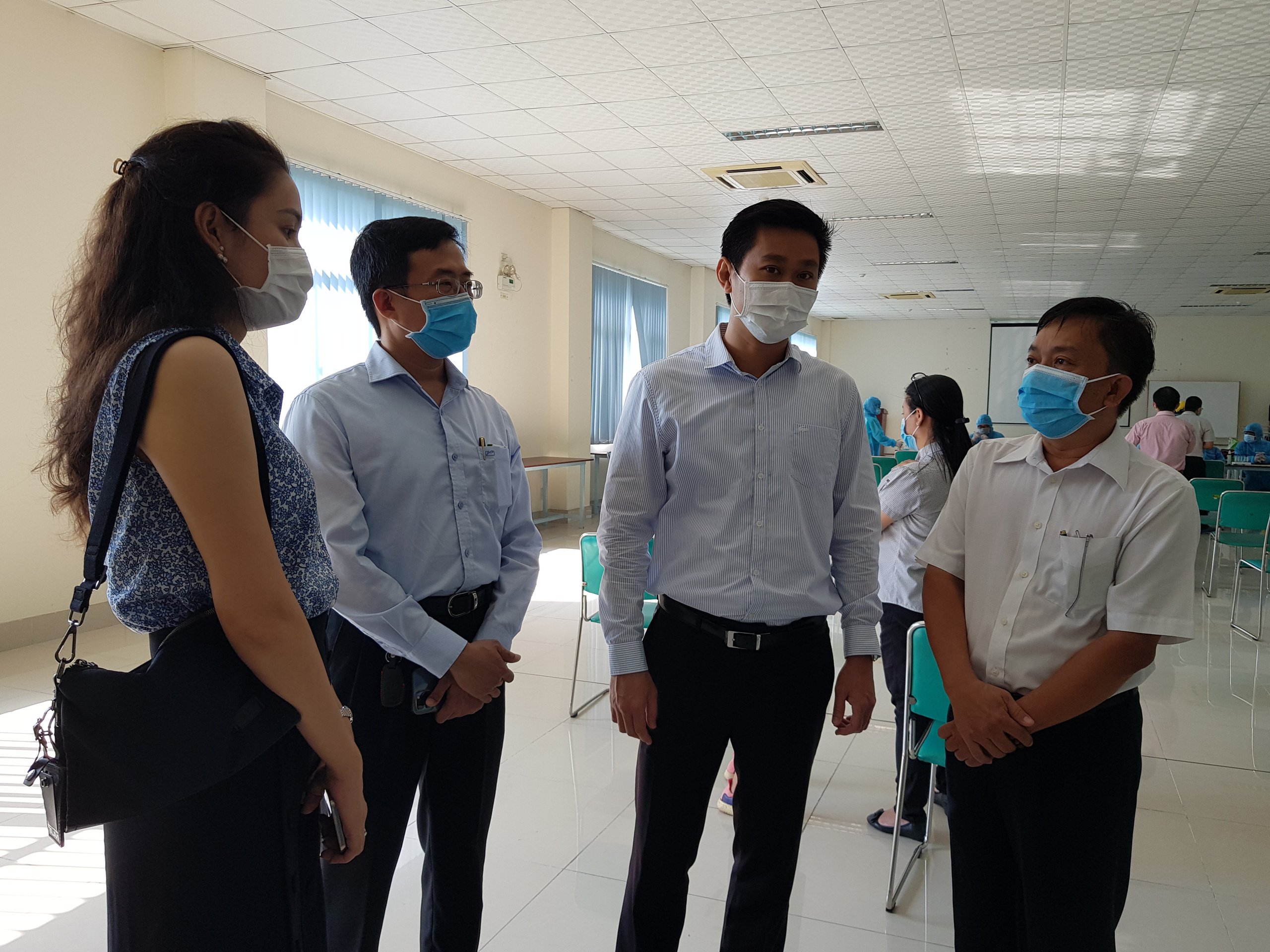 X&acirc;y dựng c&aacute;c phương &aacute;n nếu c&oacute; c&ocirc;ng nh&acirc;n bị nhiễm Covid-19  - Ảnh 4.